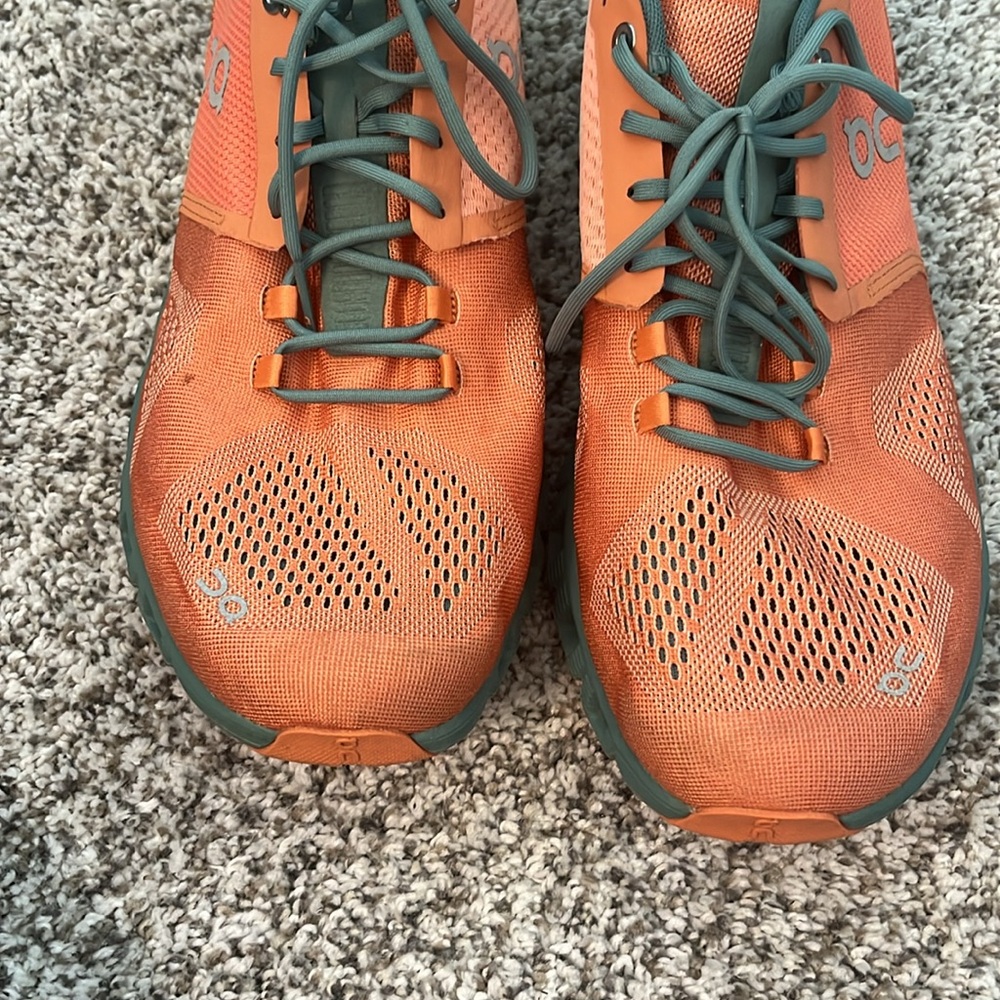 Orange/Green men’s On Cloud Sneakers. Size 11. Good condition! - Picture 5 of 7
